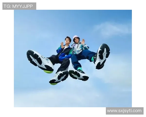 从球星的足球袜看绿茵场时尚风潮与个性表达的新趋势 从球星的足球袜看绿茵场时尚风潮与个性表达的新趋势