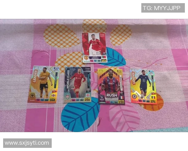 全新足球卡包开封体验 帕尼尼球星卡带你走进足球世界 全新足球卡包开封体验 帕尼尼球星卡带你走进足球世界