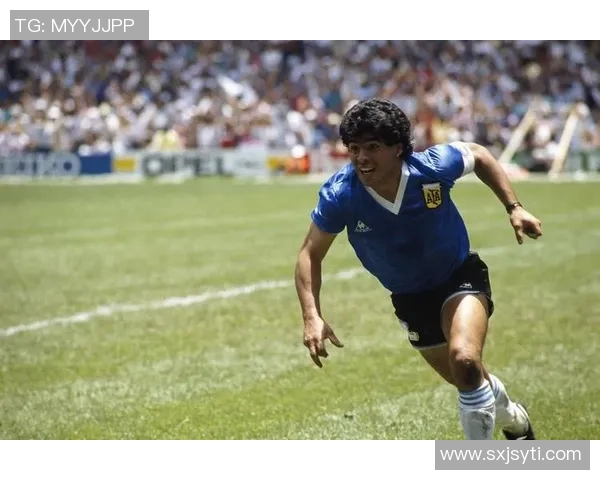 最具魅力的长发足球球星风采展现，他们的帅气与技艺并肩闪耀赛场