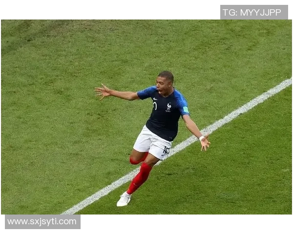 足球球星六手势庆祝背后的意义与文化影响分析